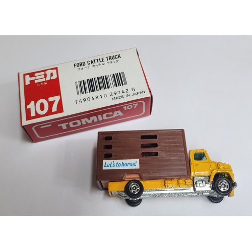 Tomica no 107 Ford Cattle Truck Perfect Conditon Made in Japan